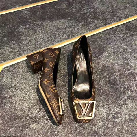 louis vuitton pumps for women